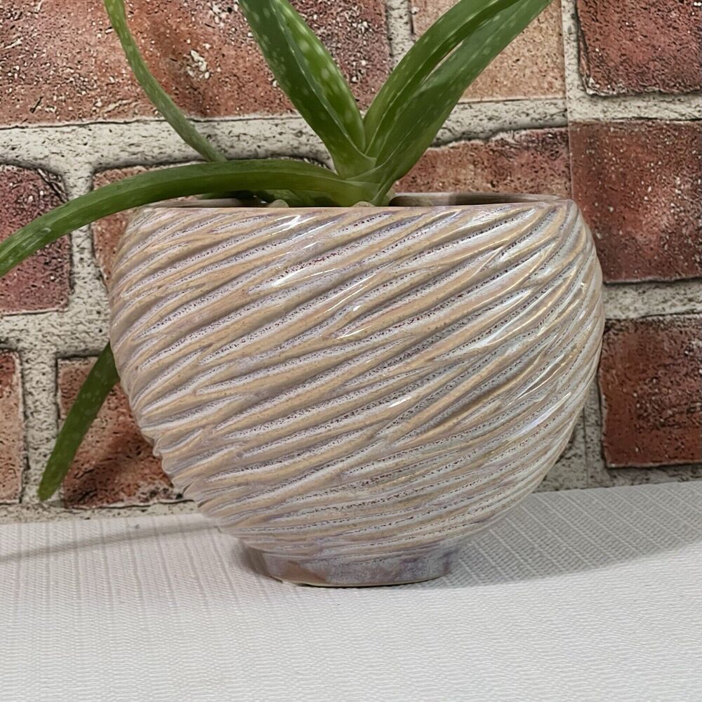 Swirl Ceramic Pedestal Planter Flower Pot Mauve Pink Round Ridged Nest Textured